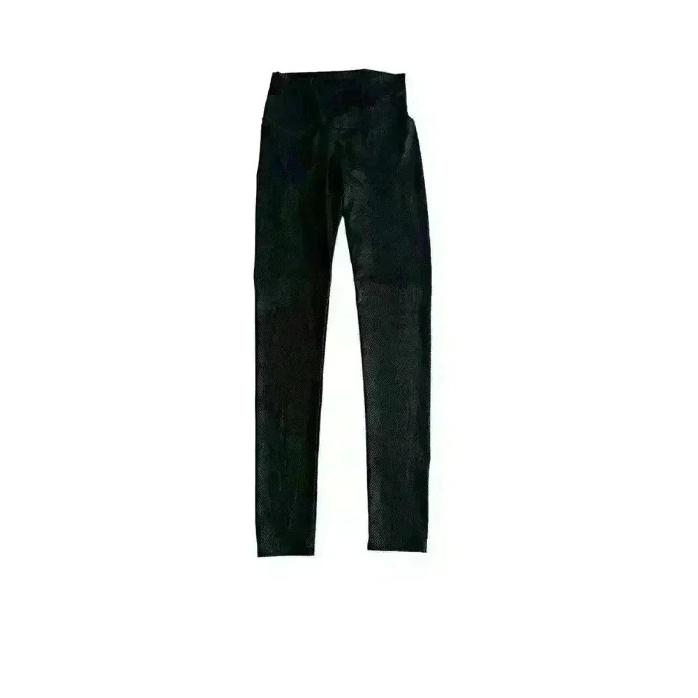 Cherish Solid Black High-Rise Leggings